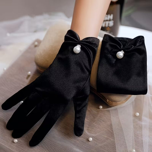 Margaret Pearl Noir Gloves