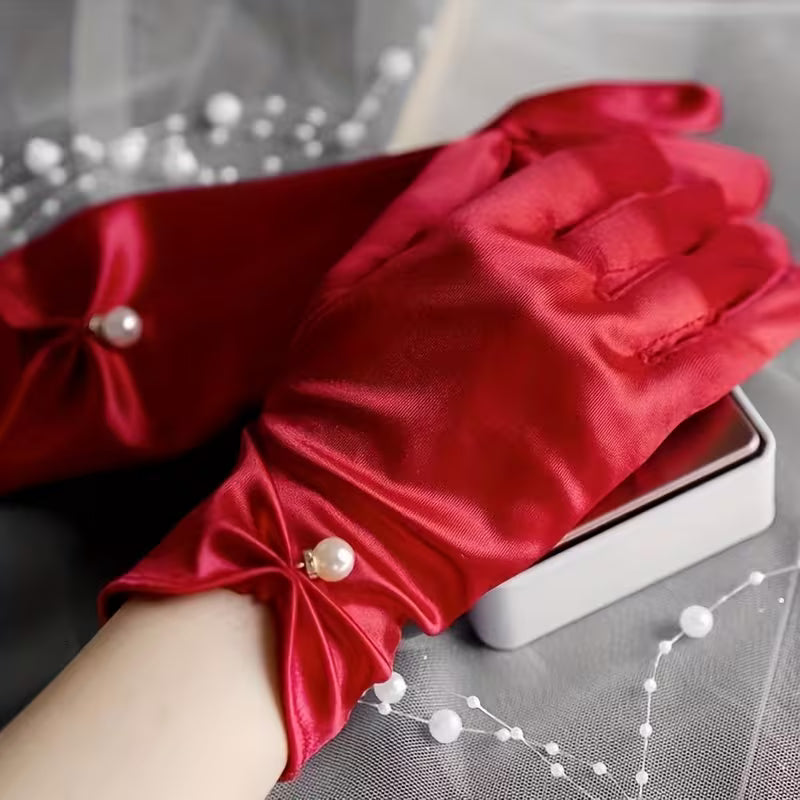 Margaret Pearl Noir Gloves